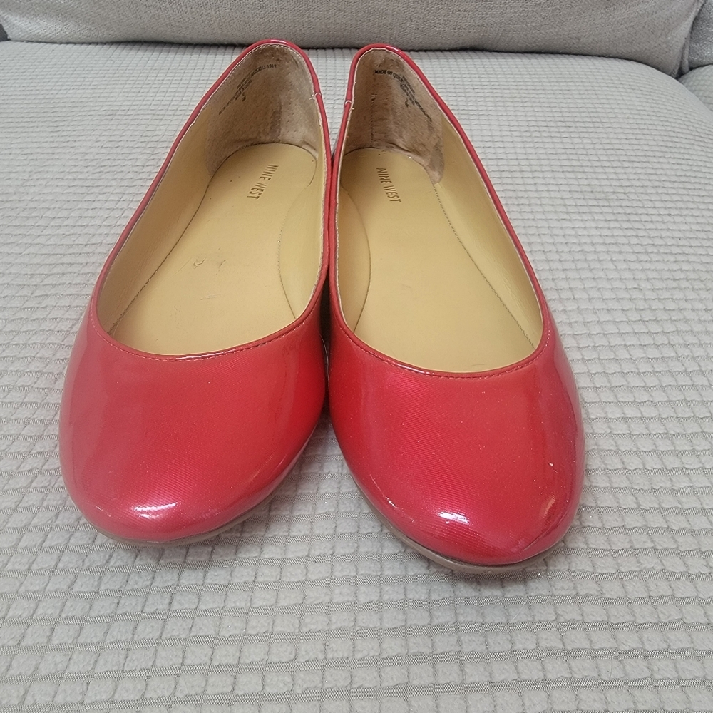 👠👠Lipstick Red Nine West Flats